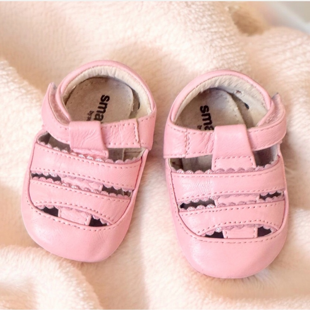 See KAI RUN infant baby girl” first walker shoes size 0-6 months 1 2 3